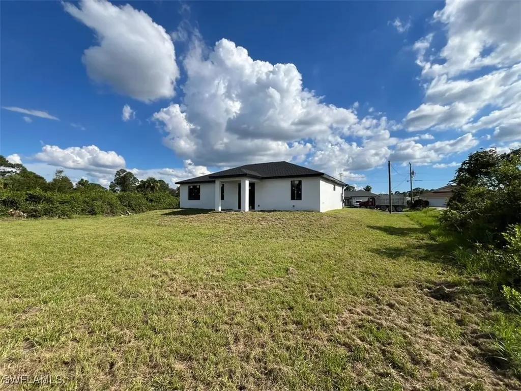 3304 67th Street W Lehigh Acres FL 33971