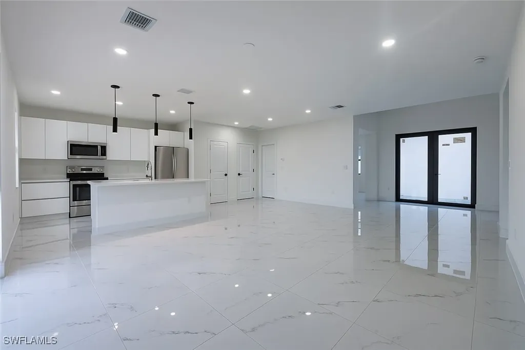 3304 67th Street W Lehigh Acres FL 33971