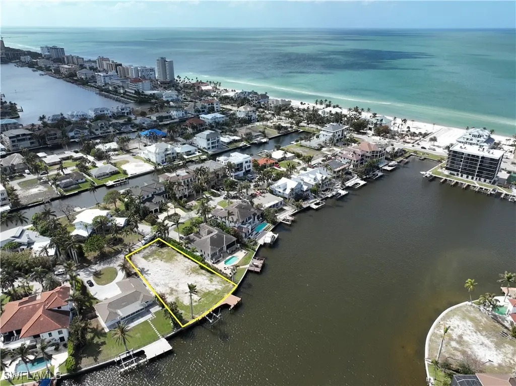 191 Seabreeze Avenue Naples FL 34108
