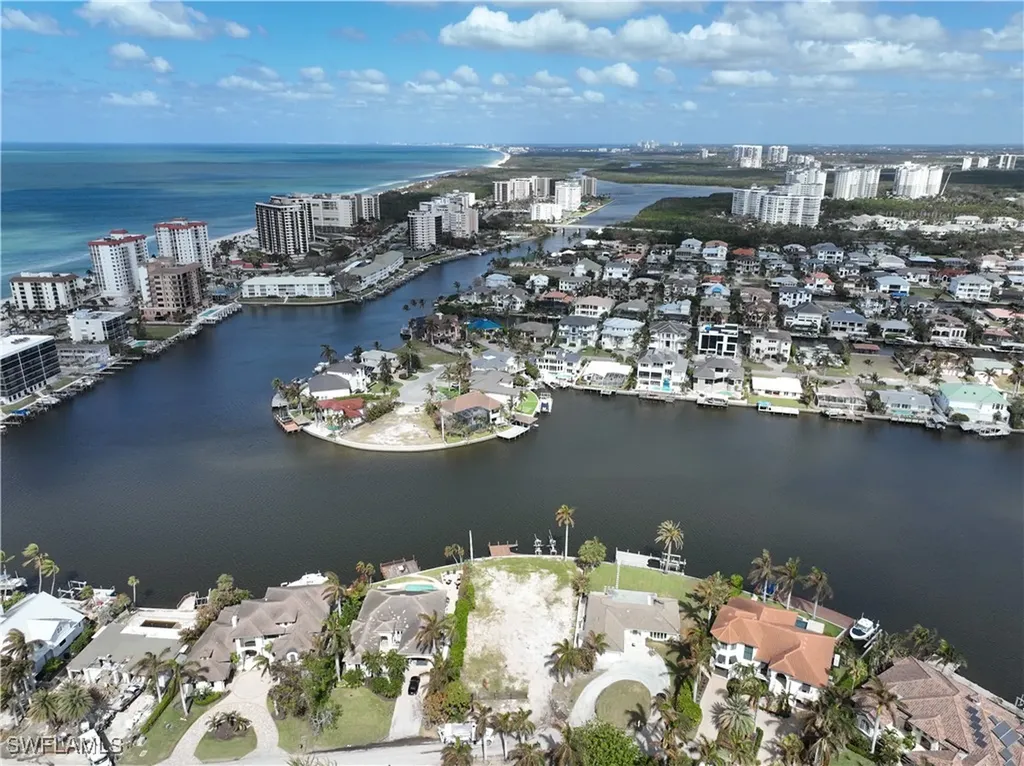 191 Seabreeze Avenue Naples FL 34108