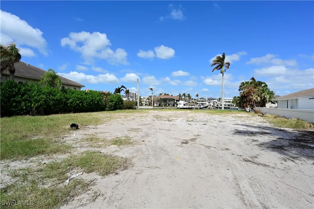 191 Seabreeze Avenue Naples FL 34108