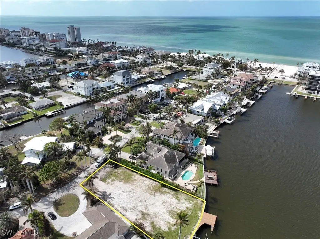 191 Seabreeze Avenue Naples FL 34108