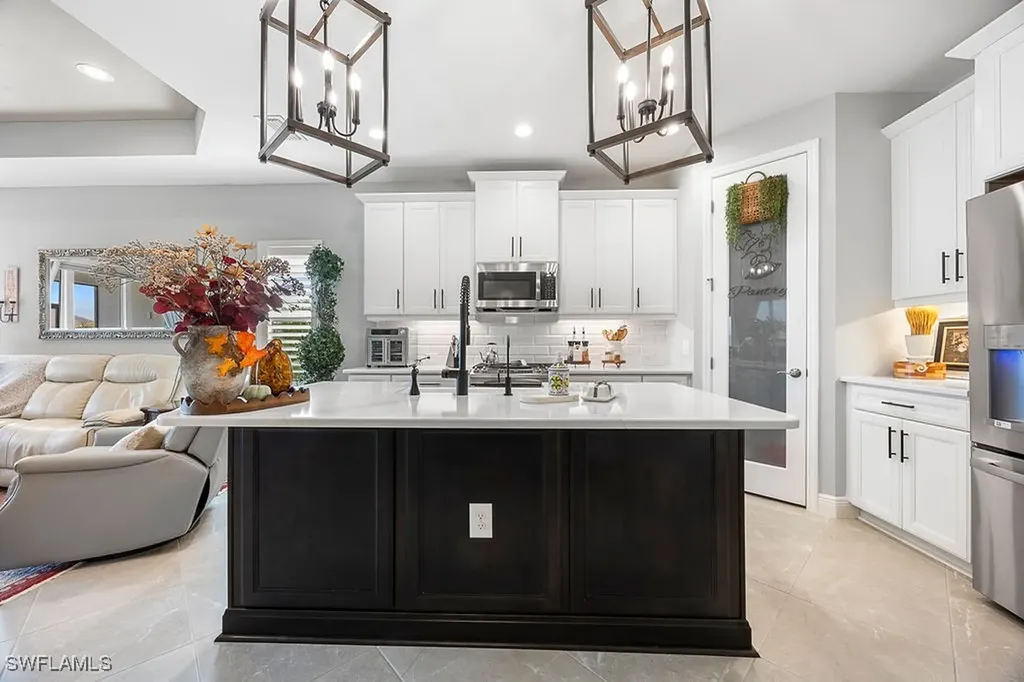 4584 Centaurus Circle Naples FL 34120
