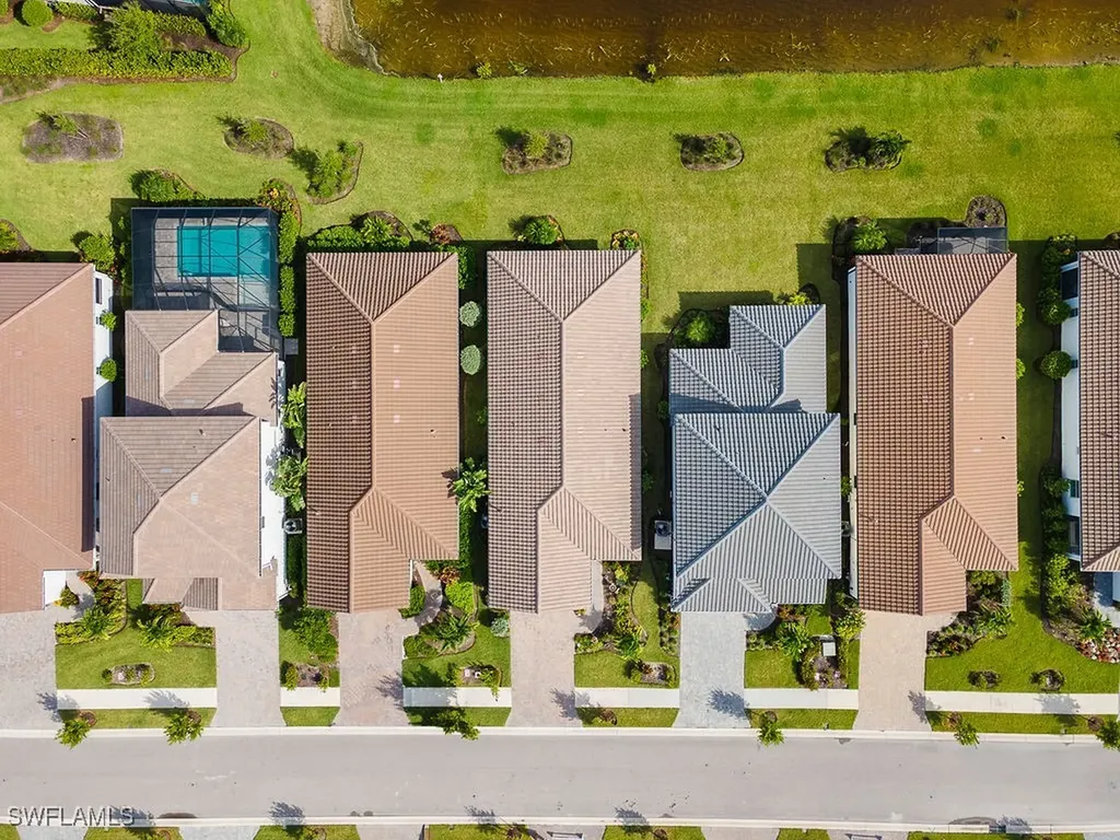 4584 Centaurus Circle Naples FL 34120
