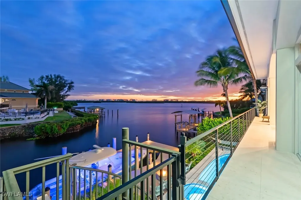 250 6th Street Bonita Springs FL 34134