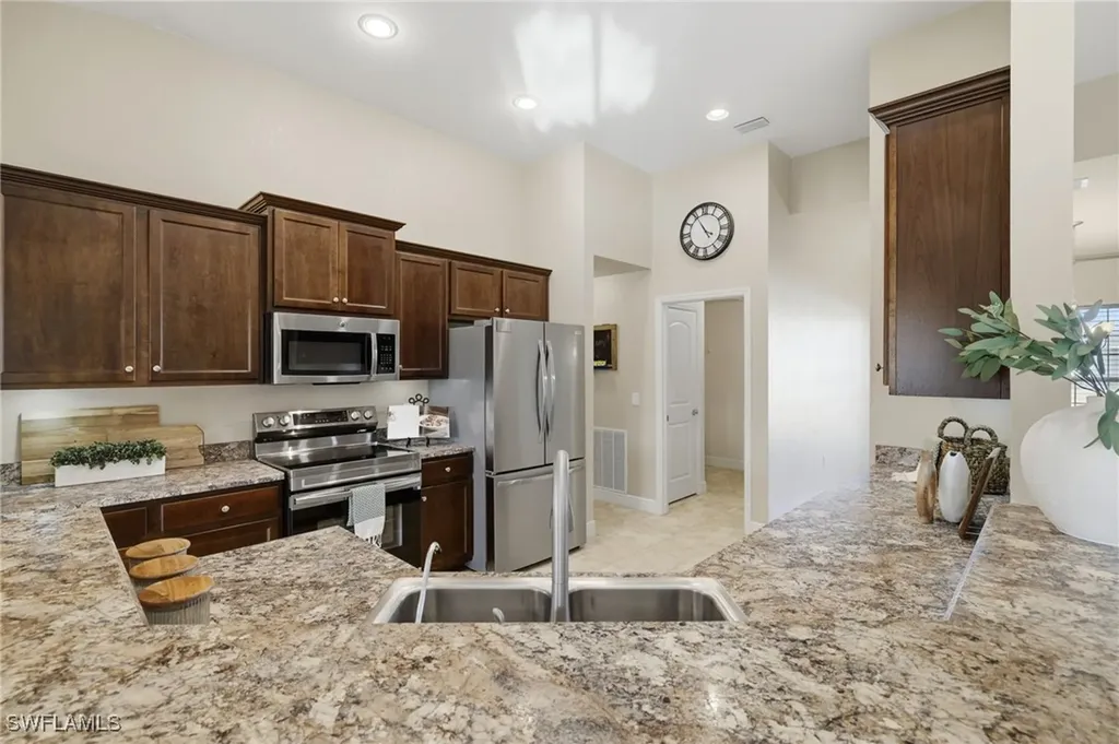 1330 NW 7th Avenue Cape Coral FL 33993