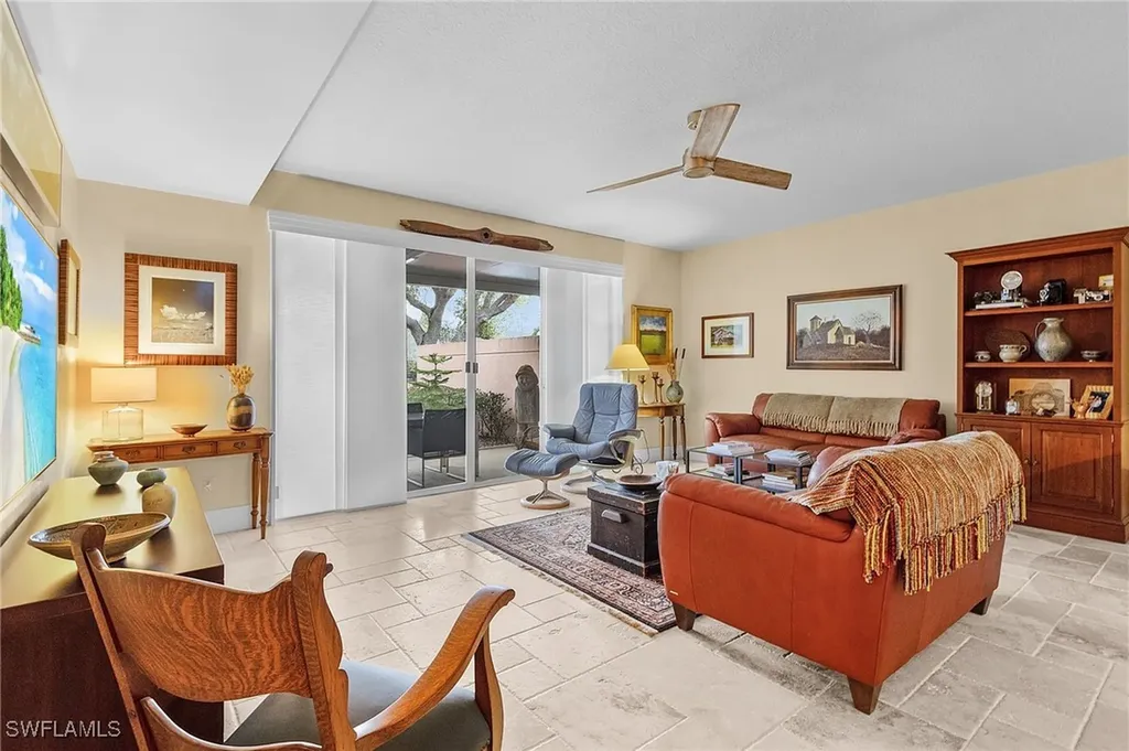 5677 Cove Circle Naples FL 34119