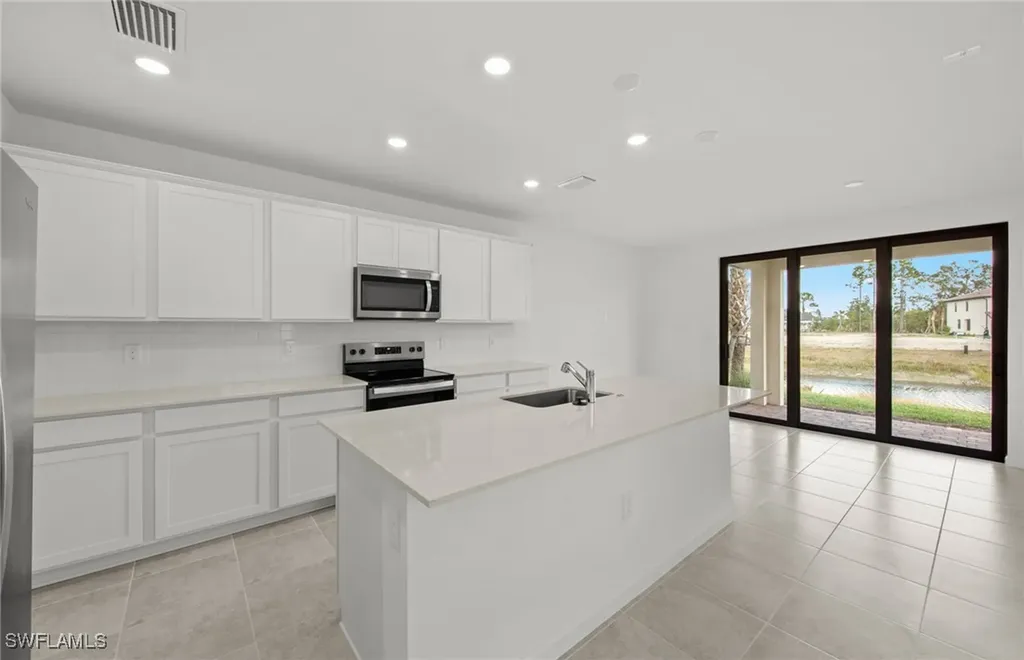 1636 Lake Jessup Circle Cape Coral FL 33909