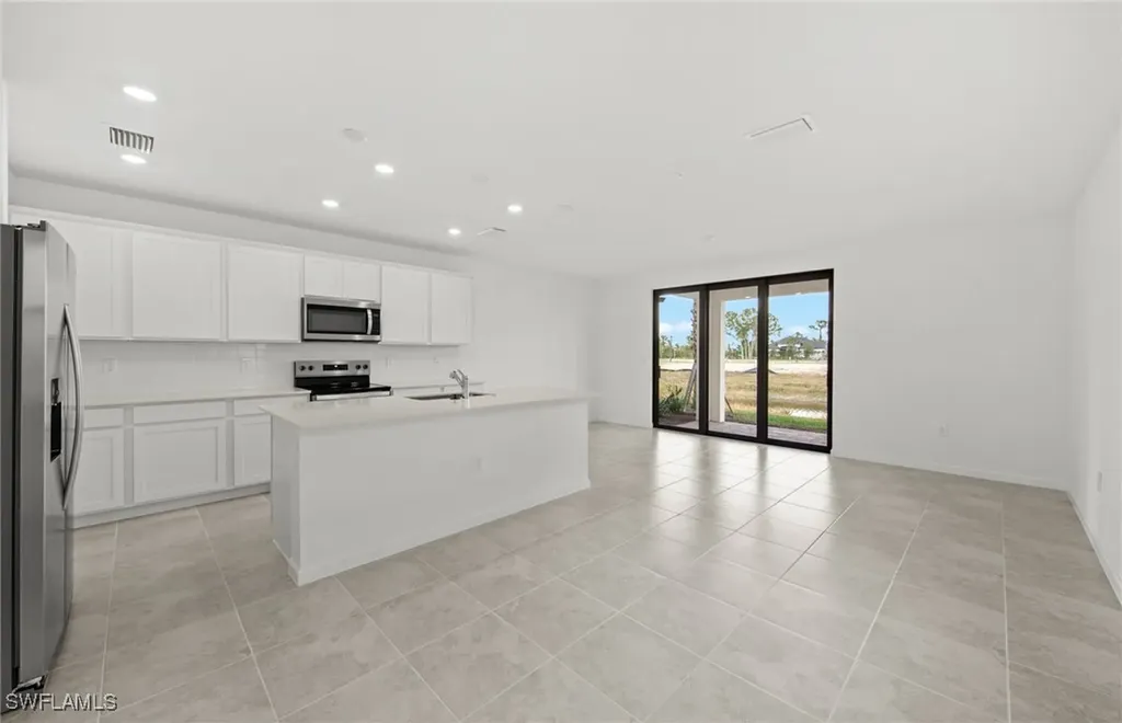 1636 Lake Jessup Circle Cape Coral FL 33909