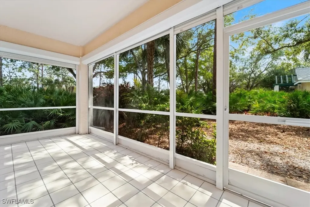 2868 Aintree Lane Naples FL 34112