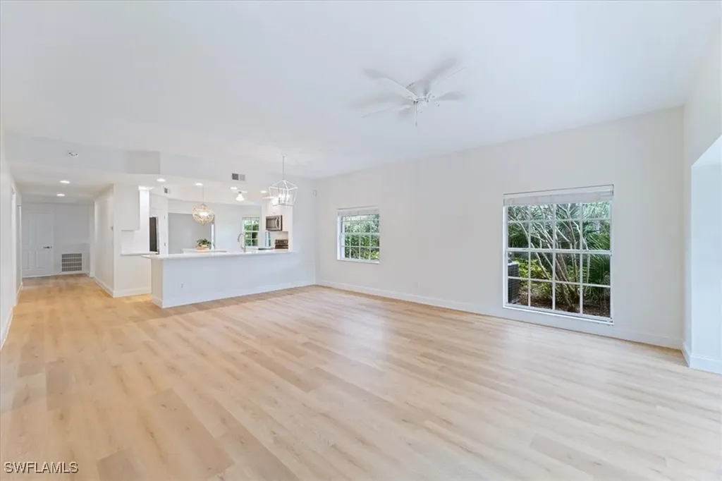 2868 Aintree Lane Naples FL 34112