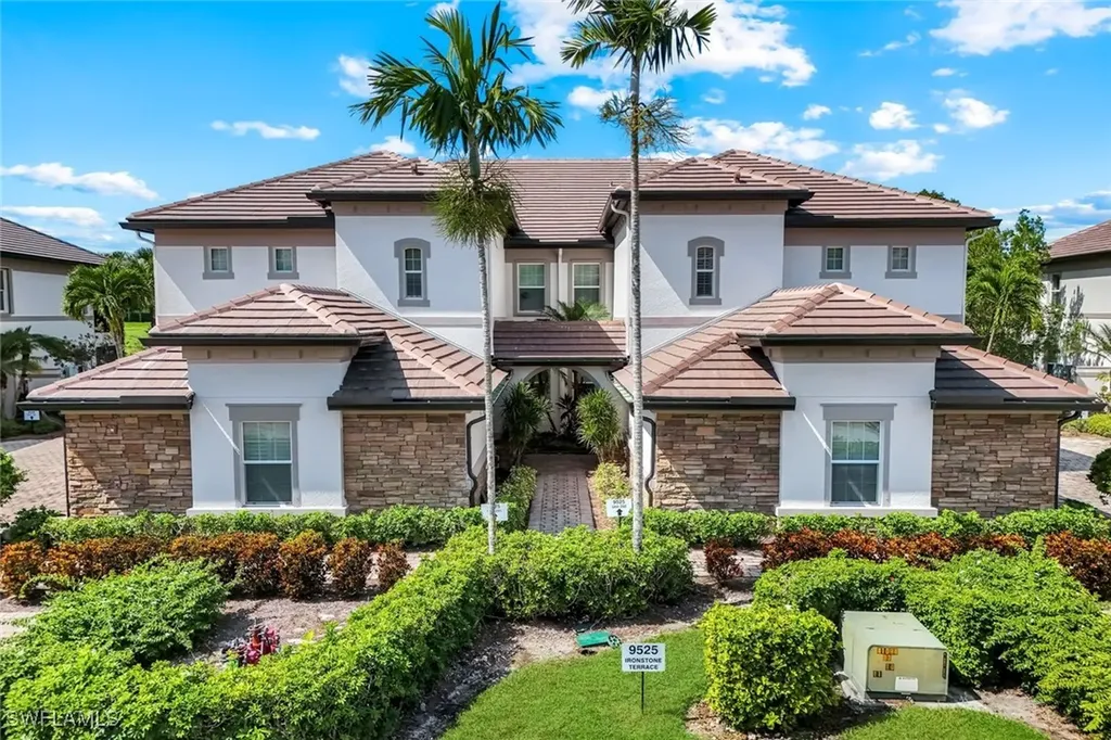 9525 Ironstone Terrace Naples FL 34120