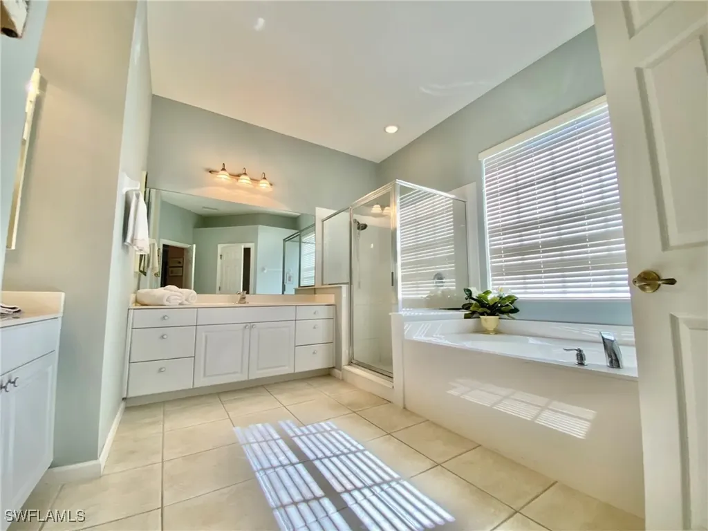 15590 Vallecas Lane Naples FL 34110