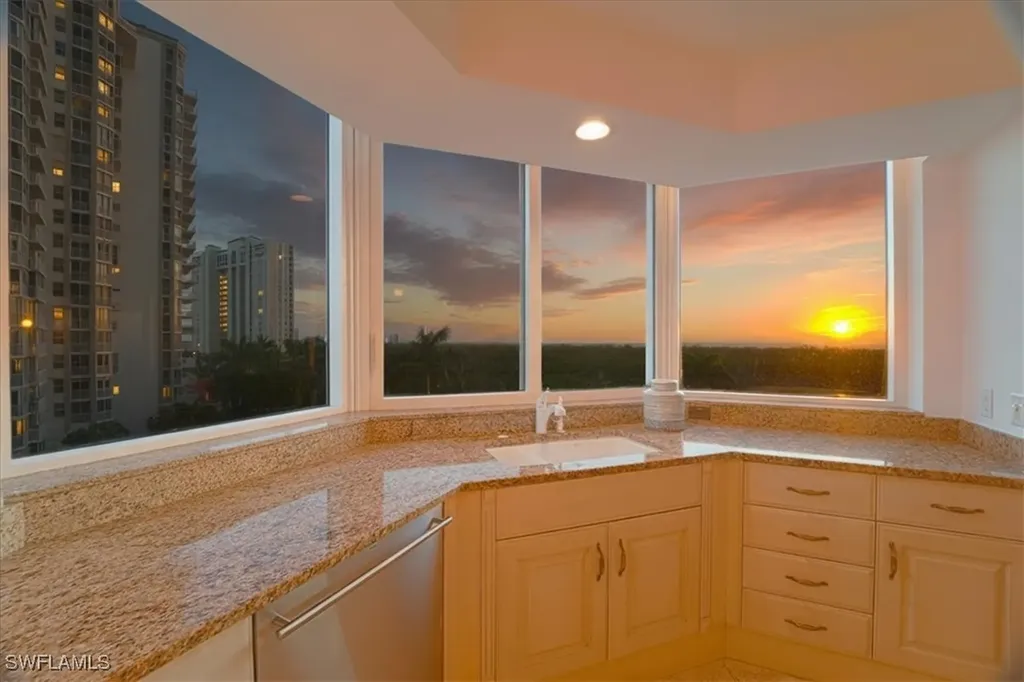 6597 Nicholas Boulevard Naples FL 34108