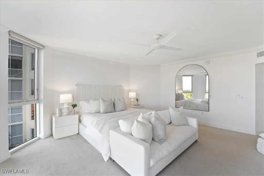 6597 Nicholas Boulevard Naples FL 34108