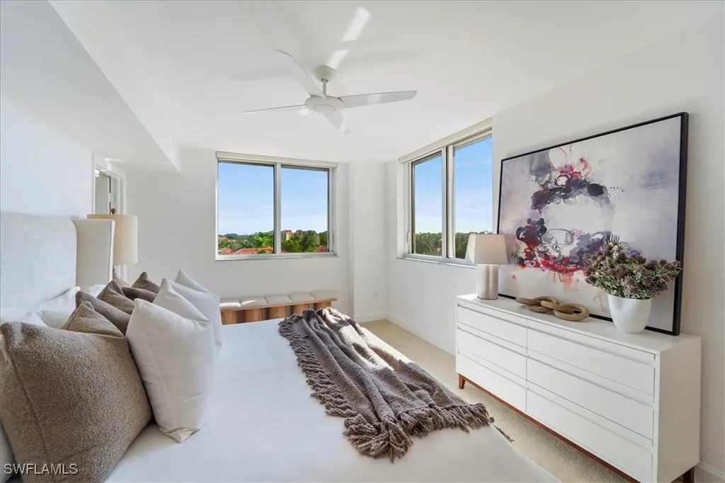 6597 Nicholas Boulevard Naples FL 34108