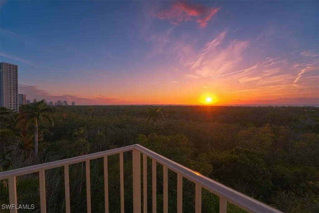 6597 Nicholas Boulevard Naples FL 34108