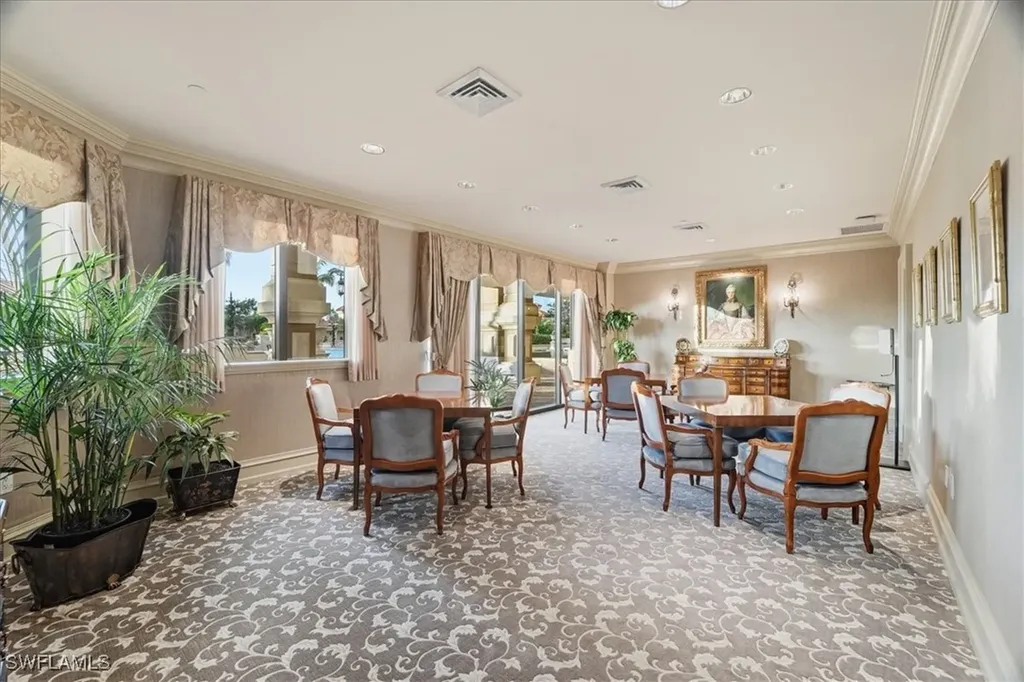 6597 Nicholas Boulevard Naples FL 34108