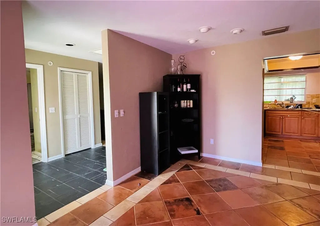 547 Eastwood Drive Naples FL 34110
