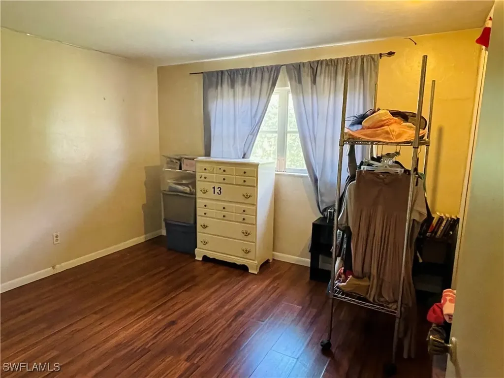 547 Eastwood Drive Naples FL 34110