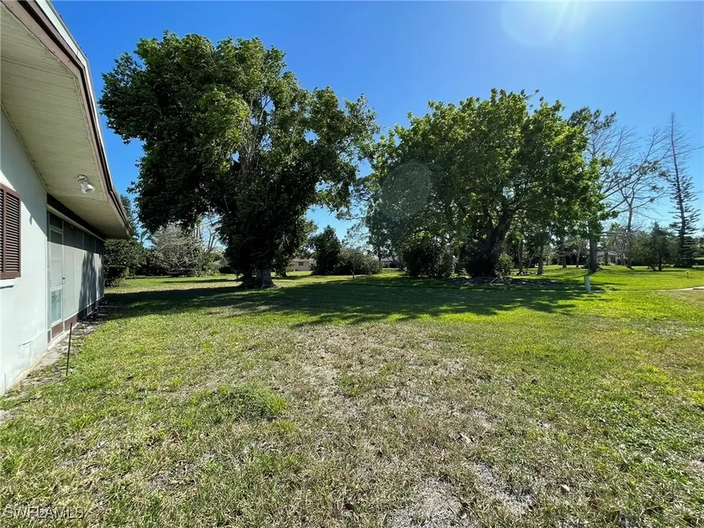 547 Eastwood Drive Naples FL 34110