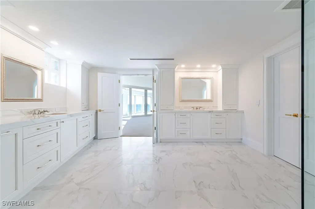 4601 Gulf Shore Boulevard N Naples FL 34103