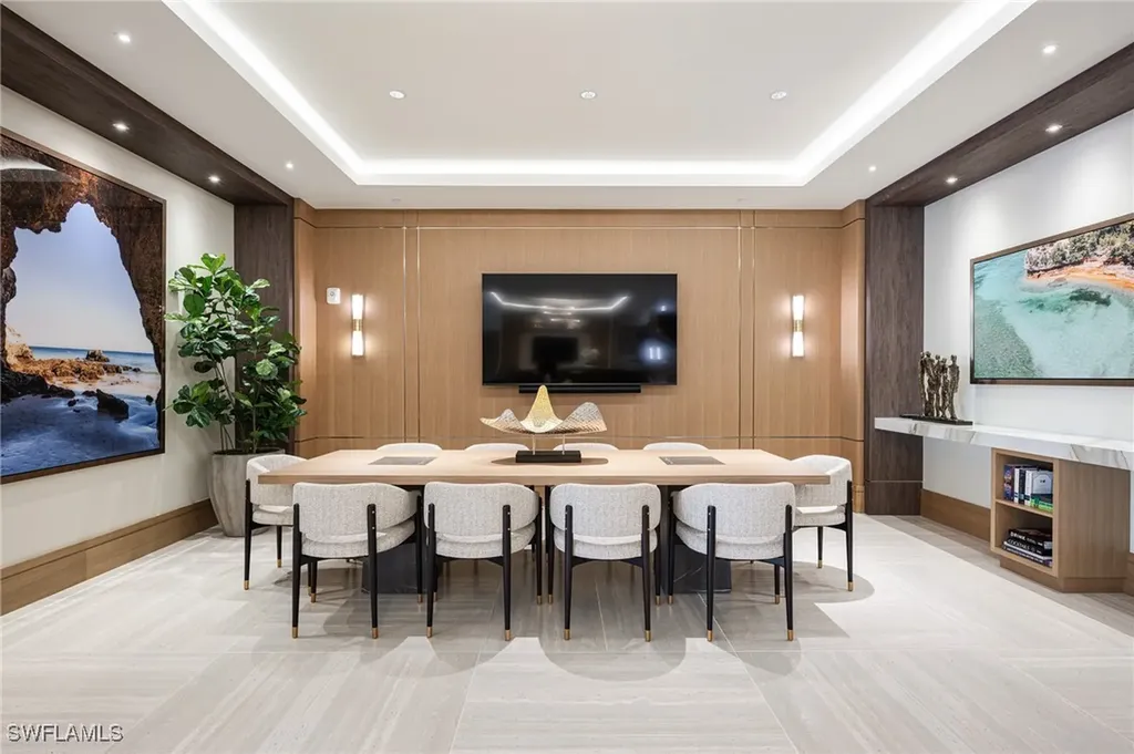 4601 Gulf Shore Boulevard N Naples FL 34103