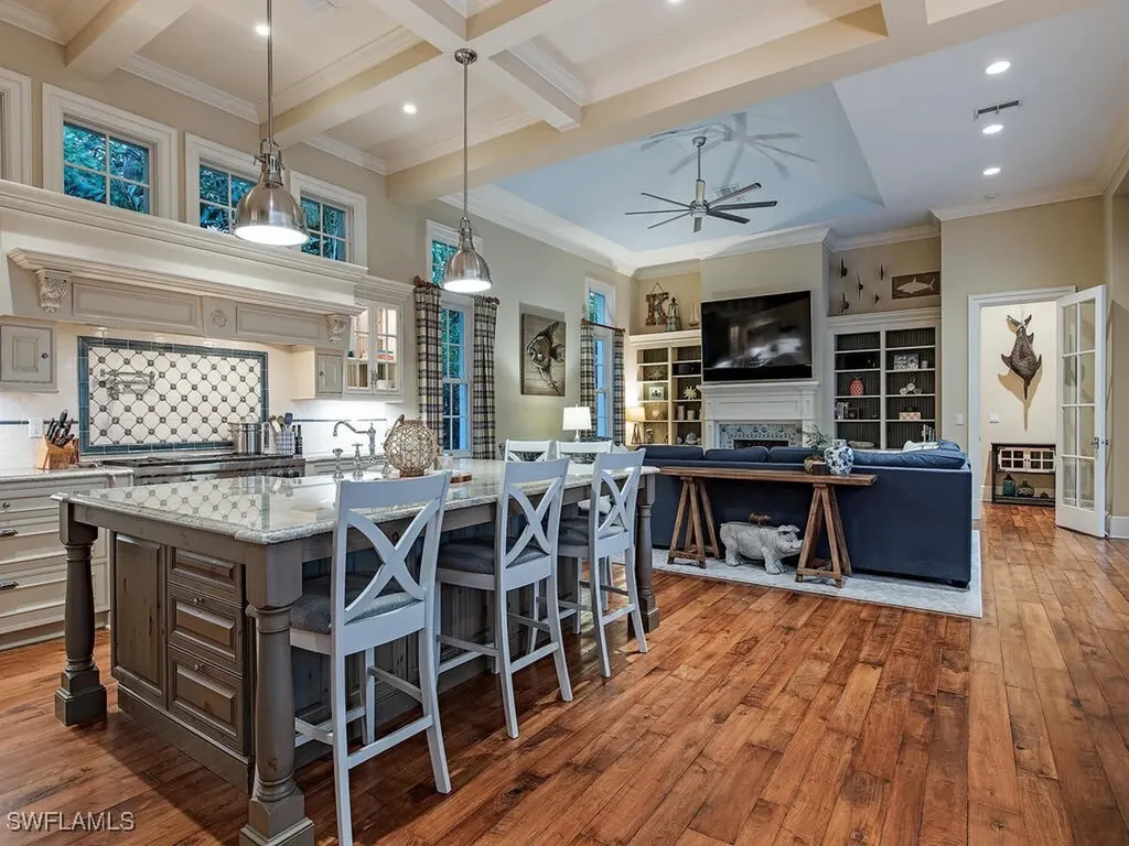 1975 Gulf Shore Boulevard S Naples FL 34102
