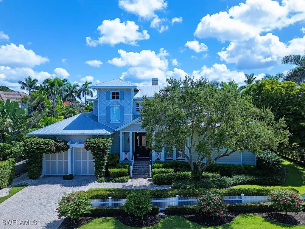 1975 Gulf Shore Boulevard S Naples FL 34102