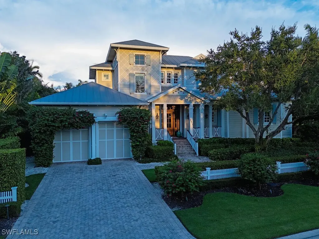 1975 Gulf Shore Boulevard S Naples FL 34102