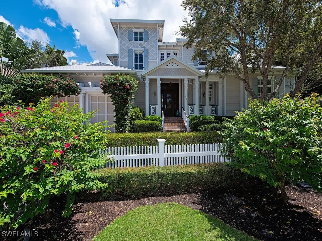 1975 Gulf Shore Boulevard S Naples FL 34102