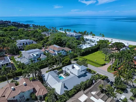 1975 Gulf Shore Boulevard S Naples FL 34102