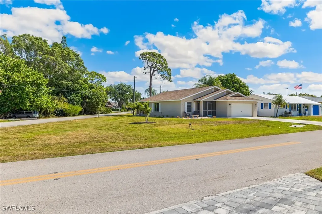 99 9th Street Bonita Springs FL 34134