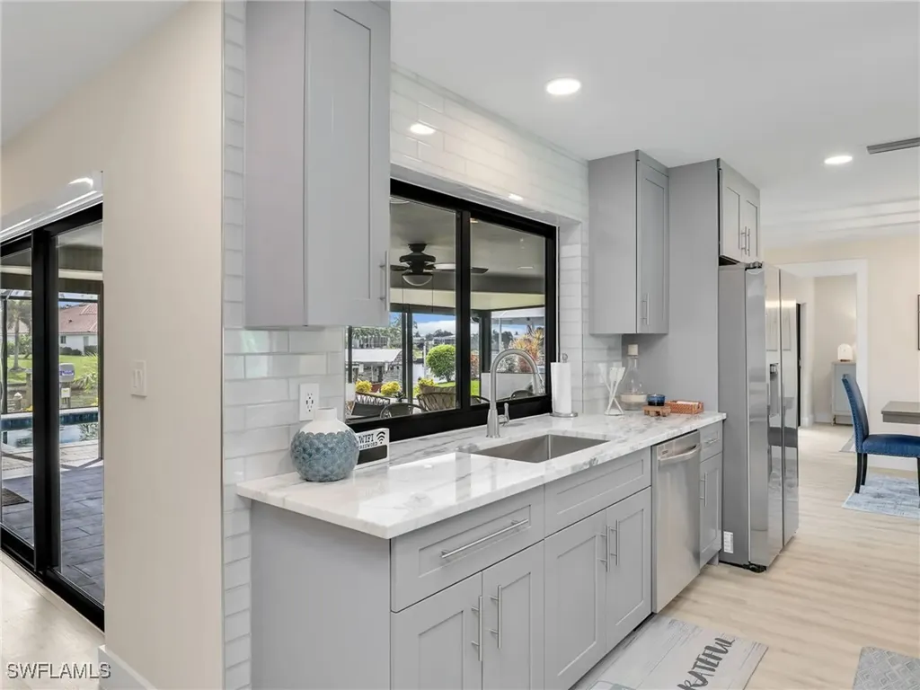1927 SE 10th Avenue Cape Coral FL 33990