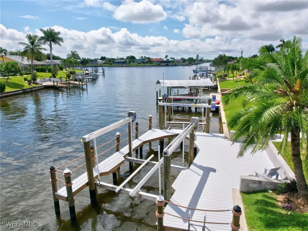 1927 SE 10th Avenue Cape Coral FL 33990