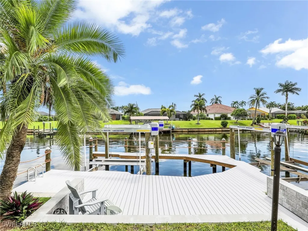 1927 SE 10th Avenue Cape Coral FL 33990
