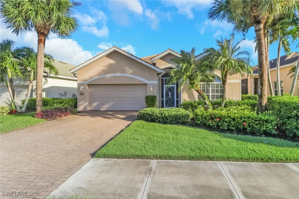 Naples FL, 3670 Grand Cypress Drive