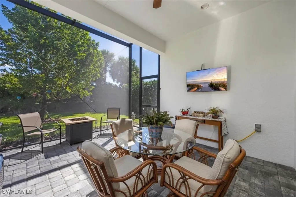 9016 Saint Lucia Drive Naples FL 34114