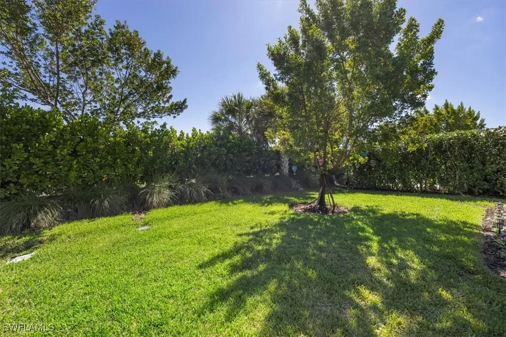 9016 Saint Lucia Drive Naples FL 34114