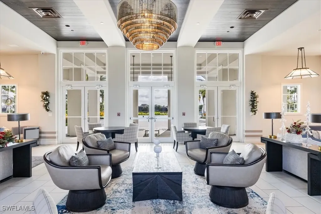 9016 Saint Lucia Drive Naples FL 34114