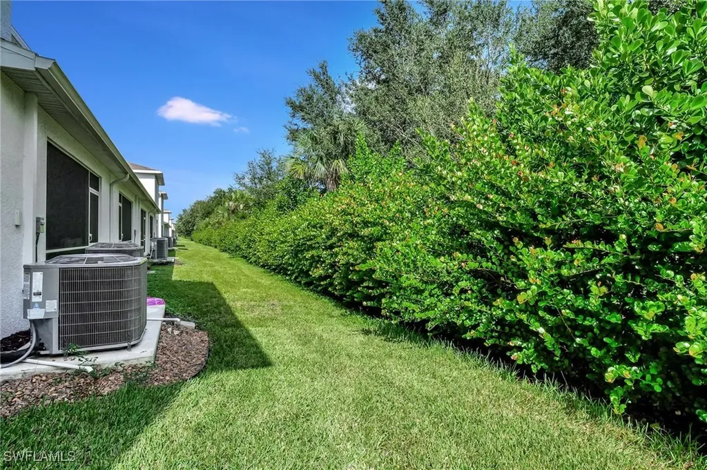 15489 Wildflower Circle Naples FL 34119