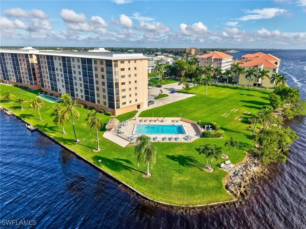 4260 SE 20th Place Cape Coral FL 33904