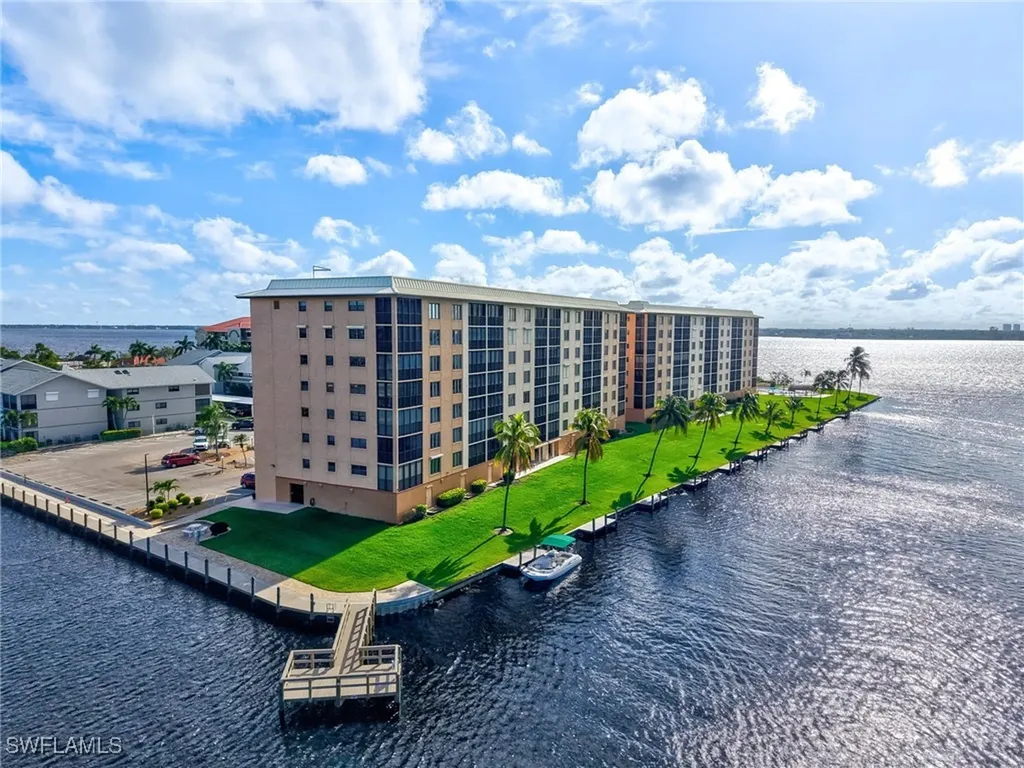 4260 SE 20th Place Cape Coral FL 33904