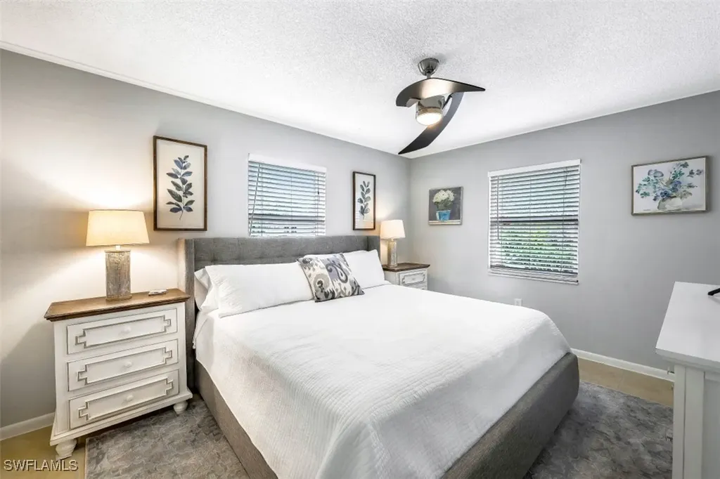 10095 7th Street N Naples FL 34108