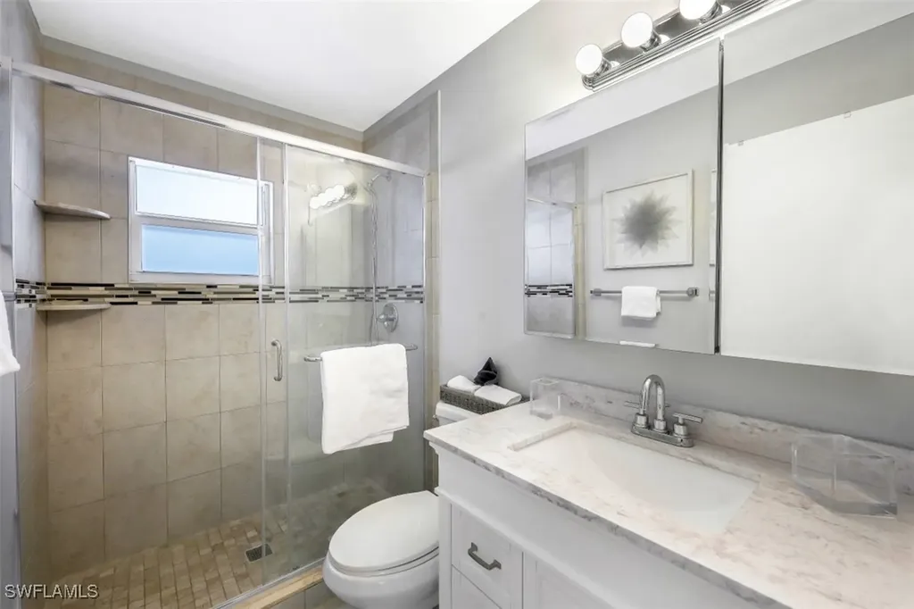 10095 7th Street N Naples FL 34108