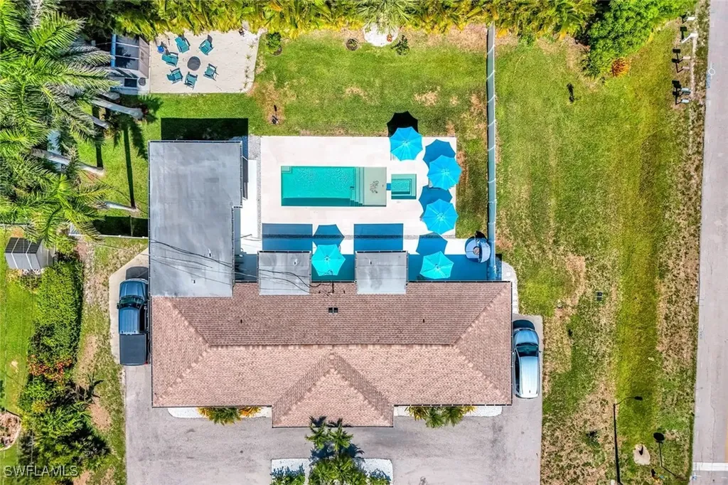 10095 7th Street N Naples FL 34108