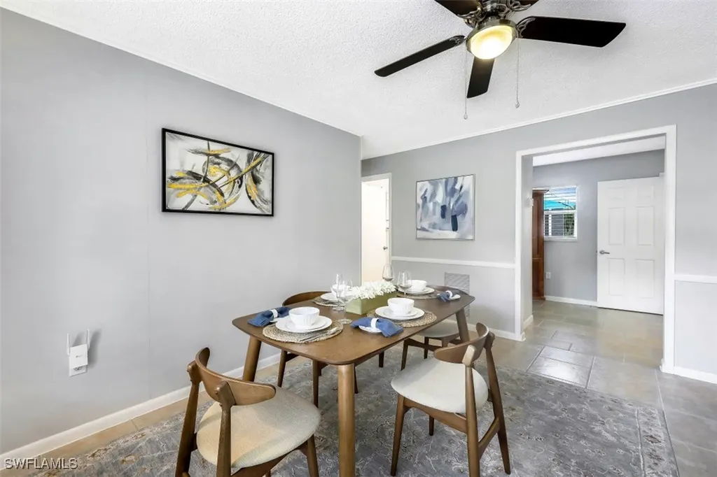 10095 7th Street N Naples FL 34108