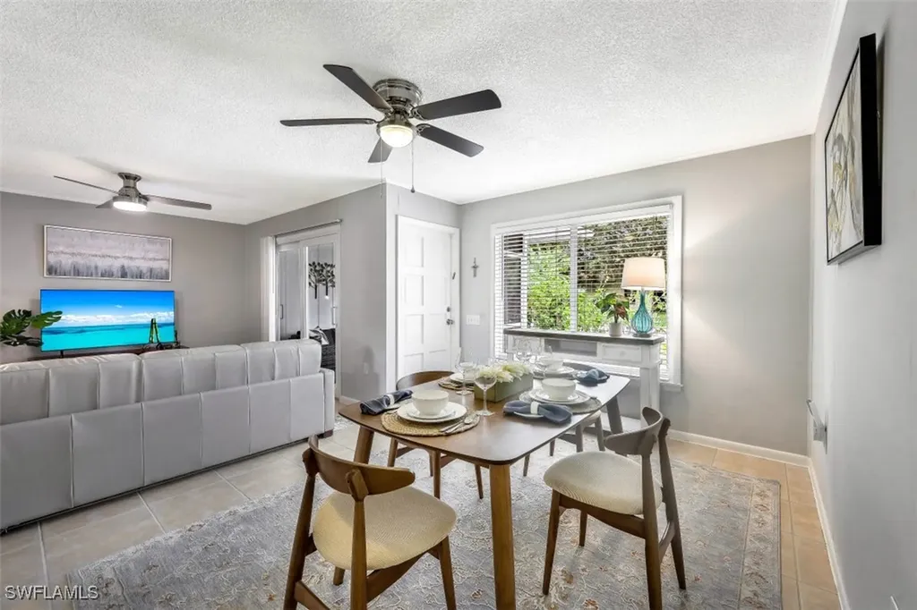 10095 7th Street N Naples FL 34108