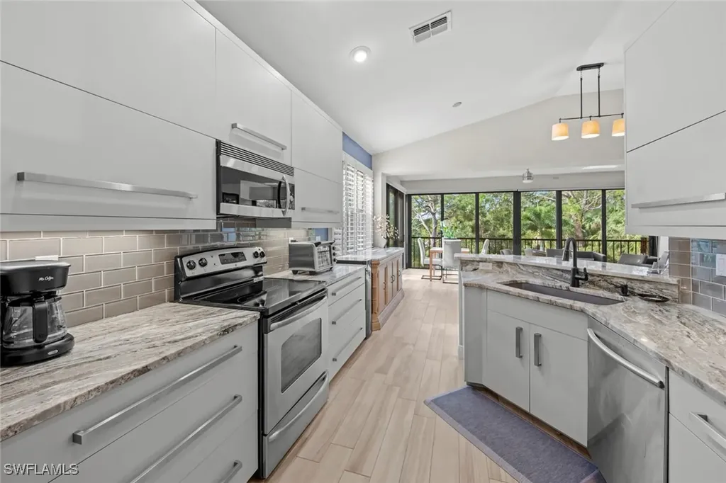 27031 Oakwood Lake Drive Bonita Springs FL 34134