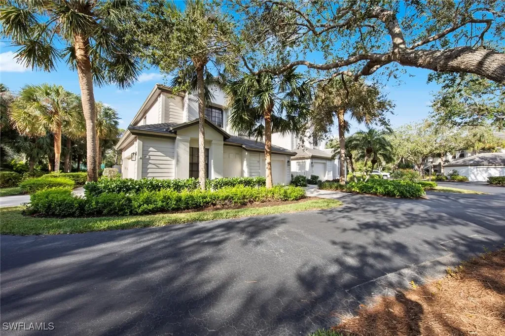 27031 Oakwood Lake Drive Bonita Springs FL 34134